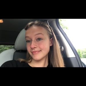 Meet your Posher, Charlotte